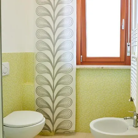 Moderno Monolocale In Citta Con Parcheggio Privato